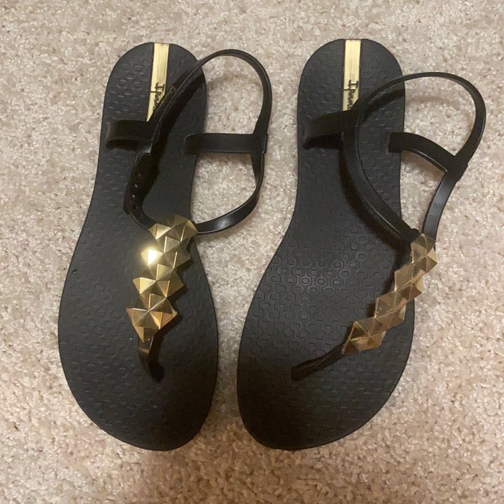 Ipanema sandals
